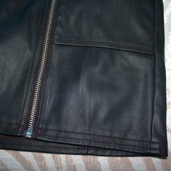 Express Faux Leather Zip-Up Mini Skirt - Picture 4 of 7